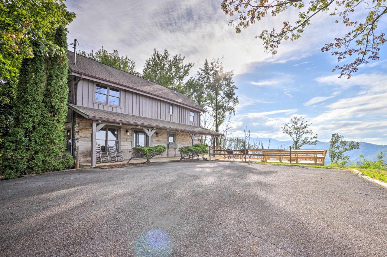 Upscale Gatlinburg Cabin Deck, Fire Pit And Hot Tub Екстериор снимка