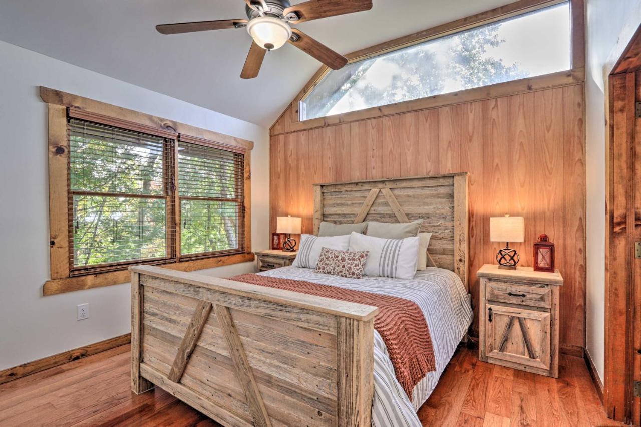 Upscale Gatlinburg Cabin Deck, Fire Pit And Hot Tub Екстериор снимка