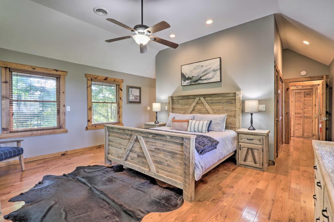 Upscale Gatlinburg Cabin Deck, Fire Pit And Hot Tub Екстериор снимка